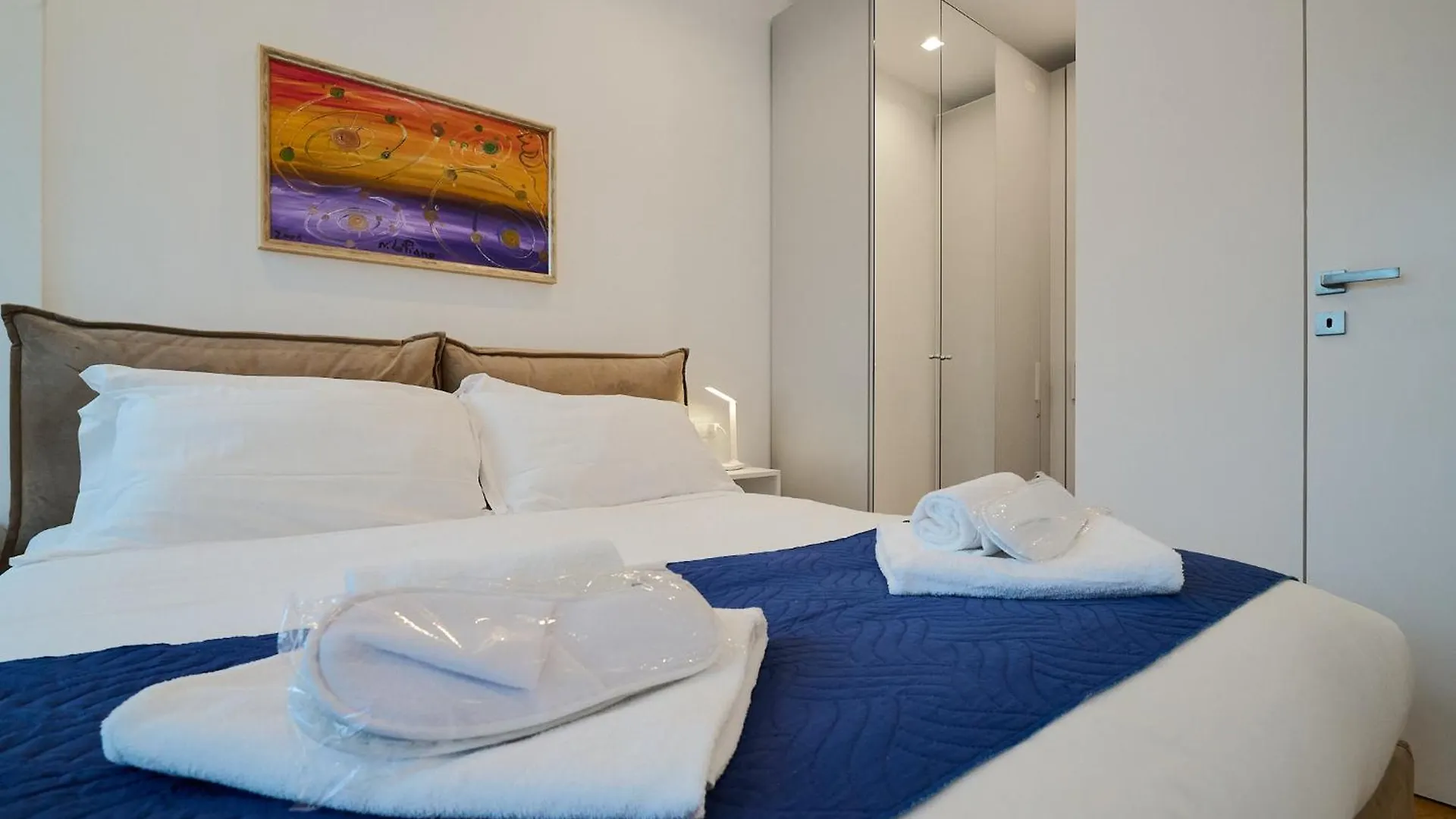 Apartment Appartamento Bonnet Corso Como Milan Italy